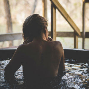 vrouw in sauna moederdagtip geef een dagje sauna